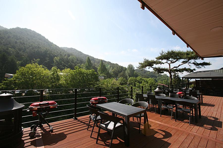 Camp Jirisan Parkview Hotel Gurye Ngoại thất bức ảnh